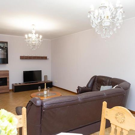 Spacious Apartments In The Center Of Obolon 2 Bedrooms Kiev Extérieur photo